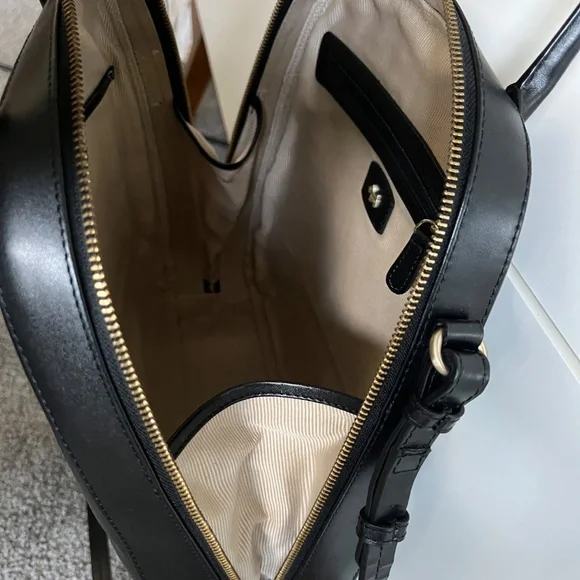 Radley London like new condition real leather black crossbody or shoulder bag - Picture 8 of 11